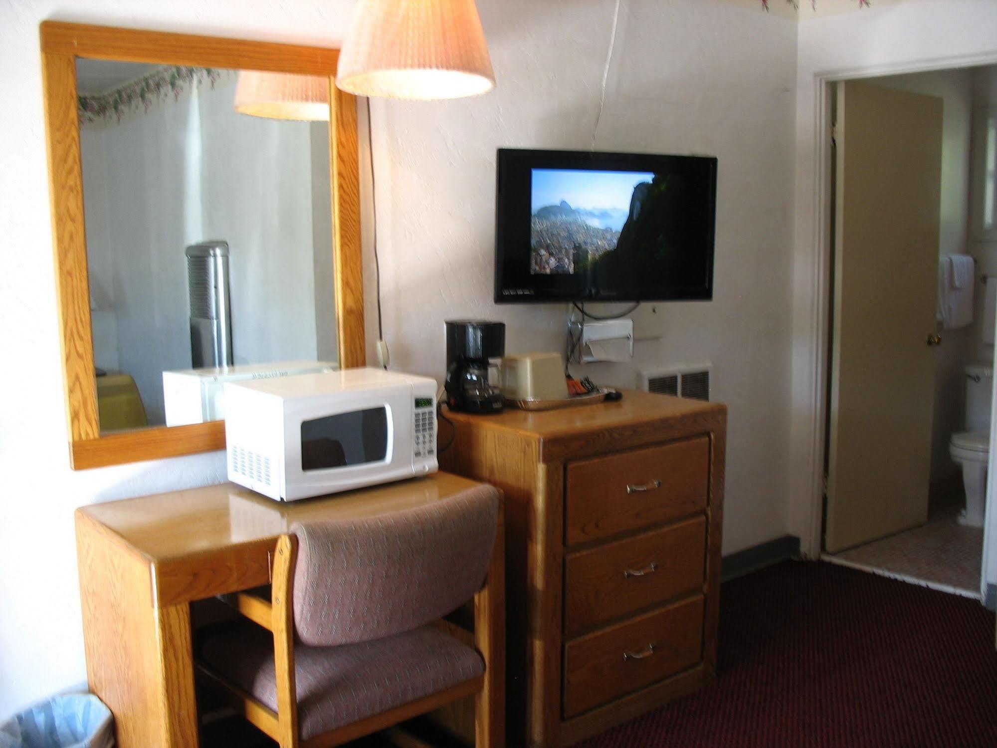 Travel Inn Roseburg Ngoại thất bức ảnh